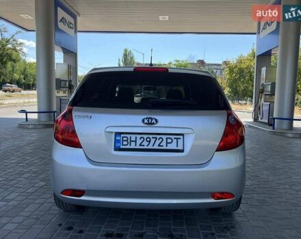 Серый Киа Сид, объемом двигателя 1.59 л и пробегом 210 тыс. км за 6999 $, фото 9 на Automoto.ua