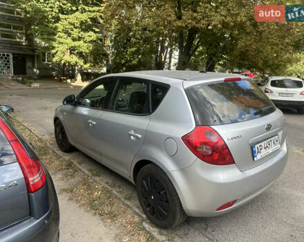Сірий Кіа Сід, об'ємом двигуна 1.58 л та пробігом 258 тис. км за 4500 $, фото 5 на Automoto.ua