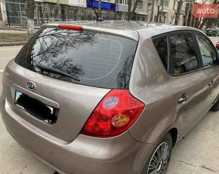 Киа Сид 2007 в Киеве на Automoto.ua Серый Киа Сид, объемом двигателя 1.4 л и пробегом 220 тыс. км за 5000 $, фото 4 на Automoto.ua