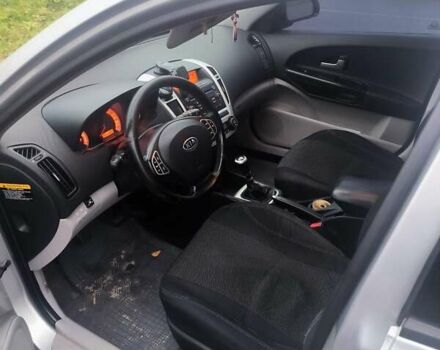 Серый Киа Сид, объемом двигателя 1.6 л и пробегом 228 тыс. км за 5500 $, фото 8 на Automoto.ua