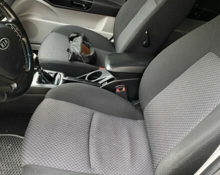 Серый Киа Сид, объемом двигателя 1.6 л и пробегом 240 тыс. км за 5700 $, фото 13 на Automoto.ua