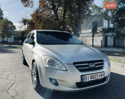 Серый Киа Сид, объемом двигателя 1.6 л и пробегом 223 тыс. км за 5500 $, фото 1 на Automoto.ua