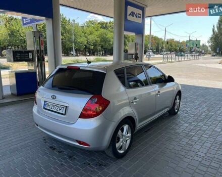 Серый Киа Сид, объемом двигателя 1.59 л и пробегом 210 тыс. км за 6999 $, фото 8 на Automoto.ua