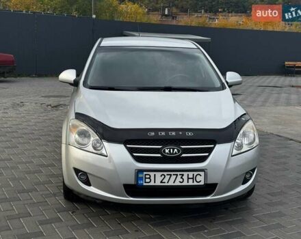 Серый Киа Сид, объемом двигателя 1.6 л и пробегом 230 тыс. км за 4900 $, фото 1 на Automoto.ua