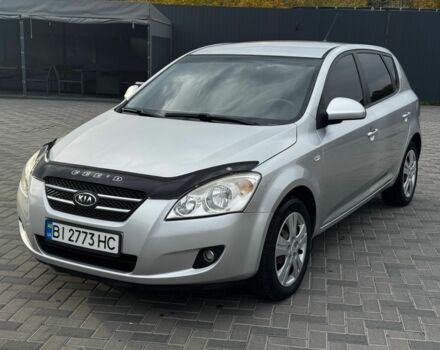 Серый Киа Сид, объемом двигателя 1.6 л и пробегом 230 тыс. км за 4900 $, фото 3 на Automoto.ua