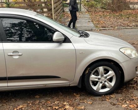 Серый Киа Сид, объемом двигателя 1.6 л и пробегом 227 тыс. км за 5590 $, фото 10 на Automoto.ua