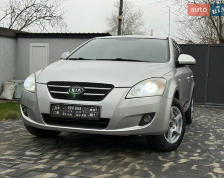Серый Киа Сид, объемом двигателя 2 л и пробегом 191 тыс. км за 5700 $, фото 4 на Automoto.ua