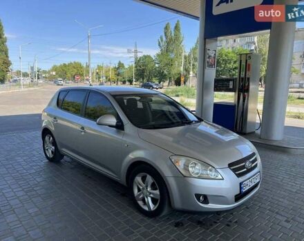 Серый Киа Сид, объемом двигателя 1.59 л и пробегом 210 тыс. км за 6999 $, фото 5 на Automoto.ua