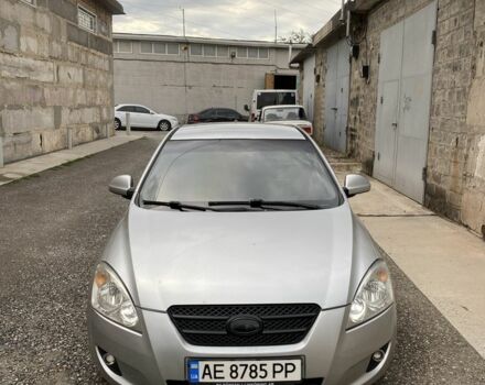 Серый Киа Сид, объемом двигателя 1.6 л и пробегом 240 тыс. км за 5700 $, фото 5 на Automoto.ua