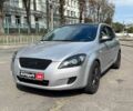 Серый Киа Сид, объемом двигателя 1.6 л и пробегом 423 тыс. км за 5500 $, фото 1 на Automoto.ua