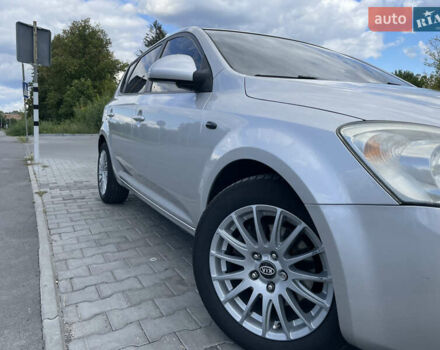 Сірий Кіа Сід, об'ємом двигуна 1.6 л та пробігом 222 тис. км за 5800 $, фото 13 на Automoto.ua