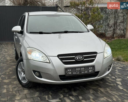 Серый Киа Сид, объемом двигателя 2 л и пробегом 191 тыс. км за 5700 $, фото 10 на Automoto.ua