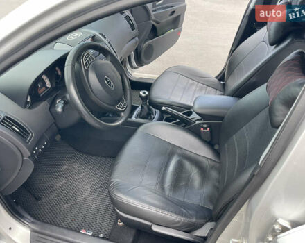 Сірий Кіа Сід, об'ємом двигуна 1.6 л та пробігом 222 тис. км за 5800 $, фото 20 на Automoto.ua