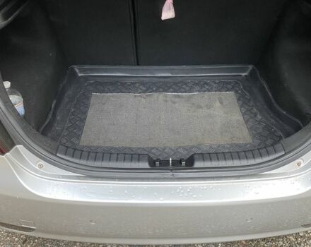 Серый Киа Сид, объемом двигателя 1.6 л и пробегом 240 тыс. км за 5700 $, фото 2 на Automoto.ua