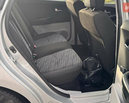 Серый Киа Сид, объемом двигателя 1.6 л и пробегом 216 тыс. км за 4800 $, фото 20 на Automoto.ua