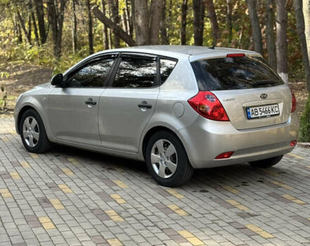 Серый Киа Сид, объемом двигателя 1.58 л и пробегом 240 тыс. км за 5150 $, фото 7 на Automoto.ua