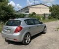 Серый Киа Сид, объемом двигателя 1.6 л и пробегом 200 тыс. км за 4500 $, фото 3 на Automoto.ua