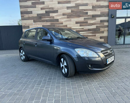 Серый Киа Сид, объемом двигателя 1.4 л и пробегом 228 тыс. км за 4850 $, фото 5 на Automoto.ua