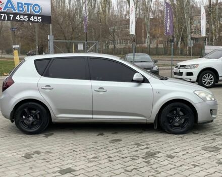 Сірий Кіа Сід, об'ємом двигуна 1.6 л та пробігом 244 тис. км за 5500 $, фото 7 на Automoto.ua