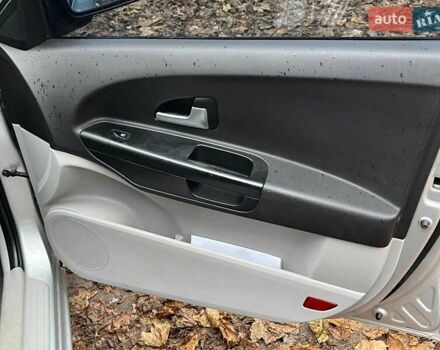 Серый Киа Сид, объемом двигателя 1.6 л и пробегом 227 тыс. км за 5590 $, фото 14 на Automoto.ua