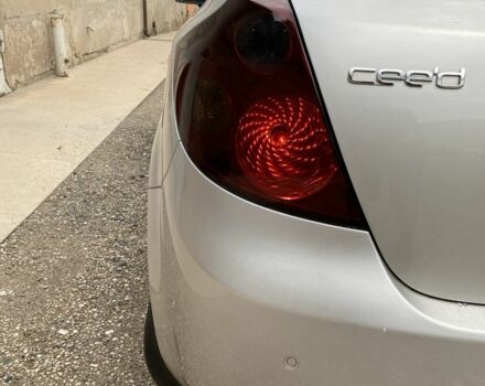 Серый Киа Сид, объемом двигателя 1.6 л и пробегом 240 тыс. км за 5700 $, фото 3 на Automoto.ua