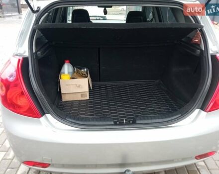 Серый Киа Сид, объемом двигателя 1.6 л и пробегом 147 тыс. км за 5800 $, фото 8 на Automoto.ua