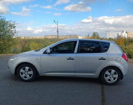 Киа Сид 2007 в Кривом Роге на Automoto.ua Серый Киа Сид, объемом двигателя 1.4 л и пробегом 221 тыс. км за 5500 $, фото 6 на Automoto.ua