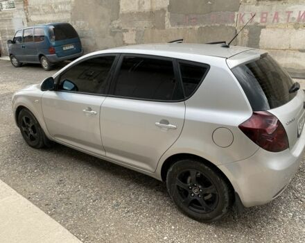 Серый Киа Сид, объемом двигателя 1.6 л и пробегом 240 тыс. км за 5700 $, фото 9 на Automoto.ua