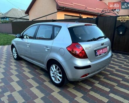 Серый Киа Сид, объемом двигателя 2 л и пробегом 136 тыс. км за 7250 $, фото 5 на Automoto.ua