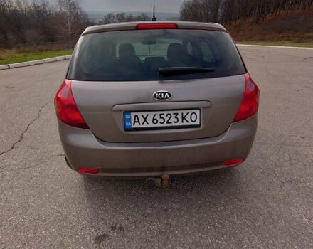 Серый Киа Сид, объемом двигателя 1.59 л и пробегом 279 тыс. км за 4650 $, фото 6 на Automoto.ua