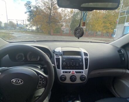 Сірий Кіа Сід, об'ємом двигуна 1.6 л та пробігом 305 тис. км за 5500 $, фото 5 на Automoto.ua