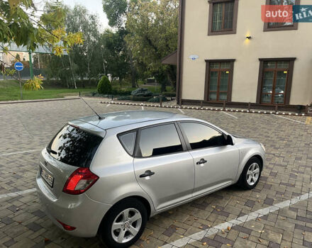 Сірий Кіа Сід, об'ємом двигуна 1.4 л та пробігом 173 тис. км за 5200 $, фото 4 на Automoto.ua