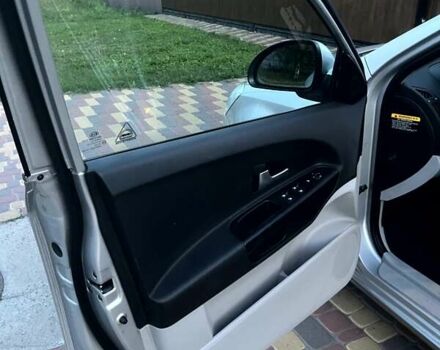 Киа Сид 2007 в Нежине на Automoto.ua Серый Киа Сид, объемом двигателя 2 л и пробегом 136 тыс. км за 7250 $, фото 16 на Automoto.ua