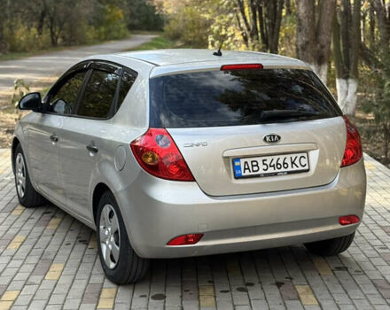 Серый Киа Сид, объемом двигателя 1.58 л и пробегом 240 тыс. км за 5150 $, фото 6 на Automoto.ua