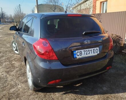 Серый Киа Сид, объемом двигателя 2 л и пробегом 300 тыс. км за 4950 $, фото 4 на Automoto.ua