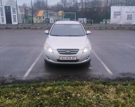 Серый Киа Сид, объемом двигателя 1.6 л и пробегом 228 тыс. км за 5500 $, фото 7 на Automoto.ua
