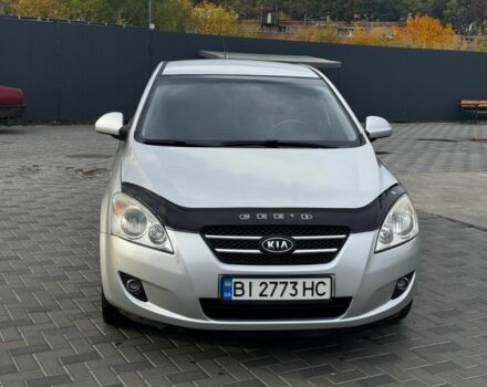 Серый Киа Сид, объемом двигателя 1.6 л и пробегом 230 тыс. км за 4900 $, фото 2 на Automoto.ua