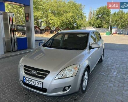 Сірий Кіа Сід, об'ємом двигуна 1.59 л та пробігом 210 тис. км за 6999 $, фото 1 на Automoto.ua