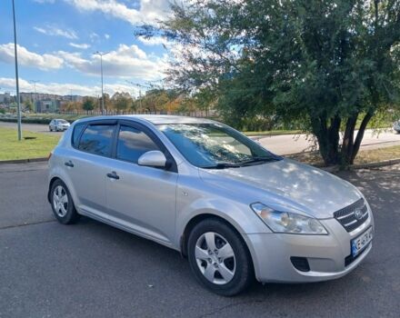 Киа Сид 2007 в Кривом Роге на Automoto.ua Серый Киа Сид, объемом двигателя 1.4 л и пробегом 221 тыс. км за 5500 $, фото 4 на Automoto.ua