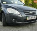 Серый Киа Сид, объемом двигателя 1.4 л и пробегом 207 тыс. км за 5000 $, фото 1 на Automoto.ua