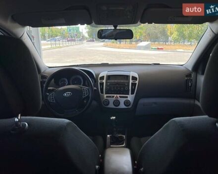 Серый Киа Сид, объемом двигателя 1.59 л и пробегом 210 тыс. км за 6999 $, фото 24 на Automoto.ua