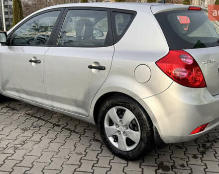 Серый Киа Сид, объемом двигателя 1.6 л и пробегом 216 тыс. км за 4800 $, фото 16 на Automoto.ua