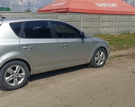Серый Киа Сид, объемом двигателя 1.58 л и пробегом 255 тыс. км за 4800 $, фото 8 на Automoto.ua