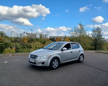 Киа Сид 2007 в Кривом Роге на Automoto.ua Серый Киа Сид, объемом двигателя 1.4 л и пробегом 221 тыс. км за 5500 $, фото 1 на Automoto.ua