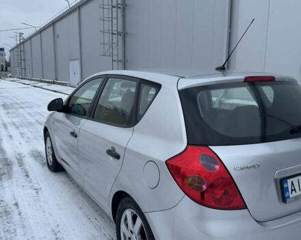 Серый Киа Сид, объемом двигателя 1.4 л и пробегом 188 тыс. км за 3800 $, фото 18 на Automoto.ua