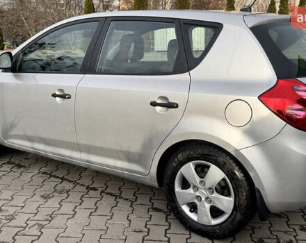 Серый Киа Сид, объемом двигателя 1.6 л и пробегом 216 тыс. км за 4800 $, фото 17 на Automoto.ua