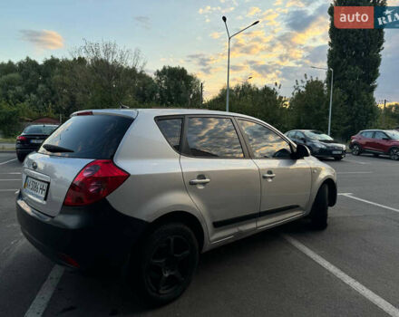 Сірий Кіа Сід, об'ємом двигуна 1.98 л та пробігом 447 тис. км за 3600 $, фото 3 на Automoto.ua