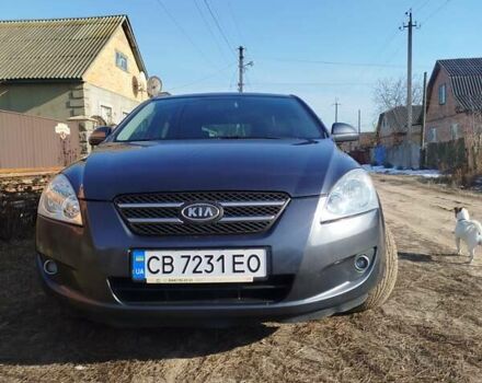 Серый Киа Сид, объемом двигателя 2 л и пробегом 300 тыс. км за 5300 $, фото 1 на Automoto.ua