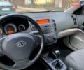 Киа Сид 2007 в Киеве на Automoto.ua Серый Киа Сид, объемом двигателя 1.4 л и пробегом 220 тыс. км за 5000 $, фото 7 на Automoto.ua