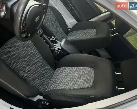 Сірий Кіа Сід, об'ємом двигуна 1.4 л та пробігом 173 тис. км за 5200 $, фото 21 на Automoto.ua